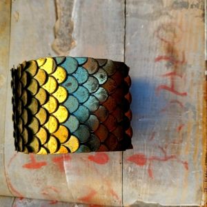 Metal bracelet bangle flexible vintage used rustic jewelry fish scale viking